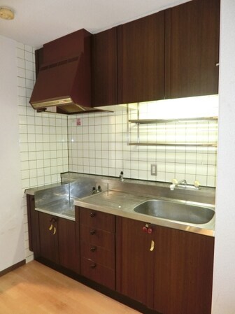 フローラ関富の物件内観写真